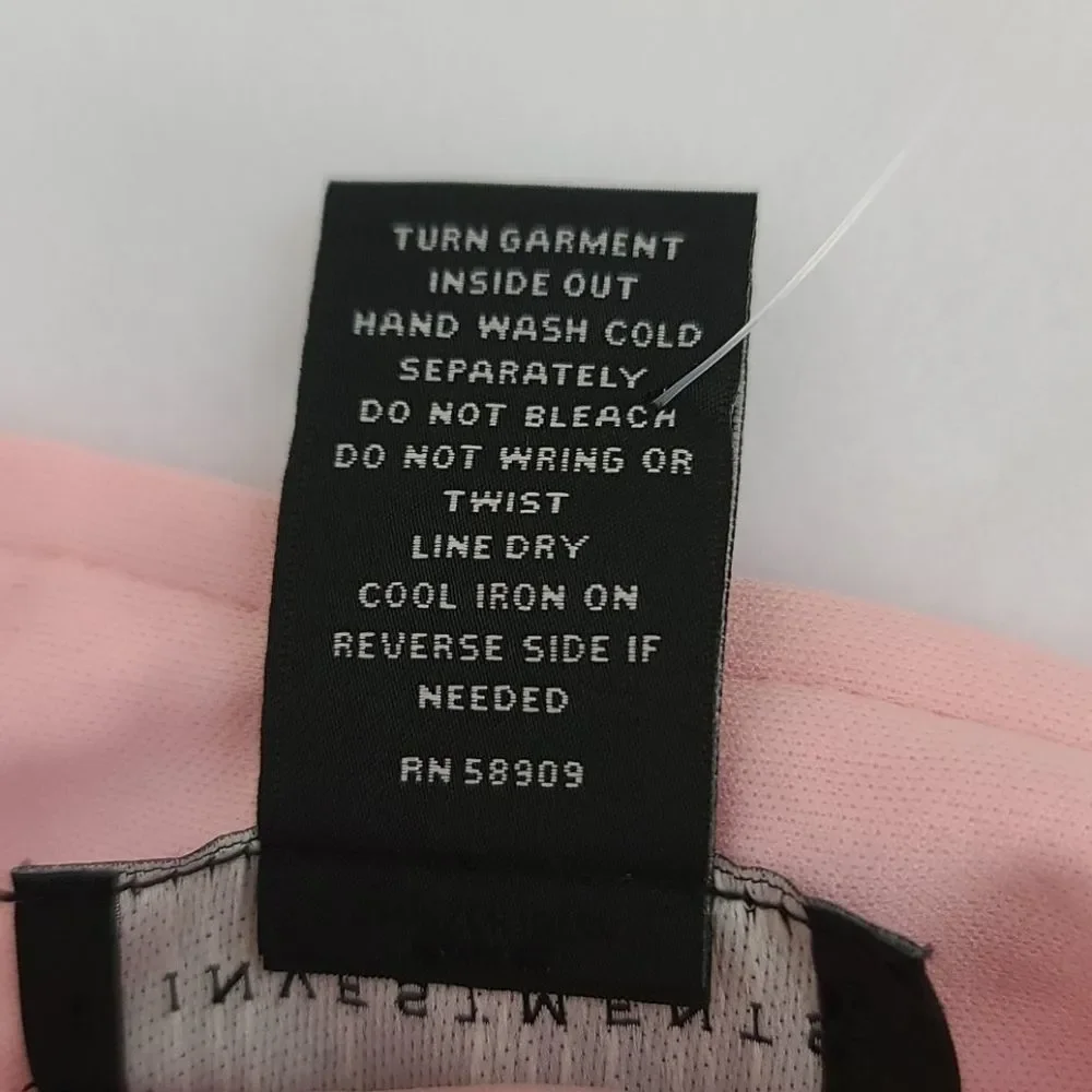 PLUS SIZE, INVESTMENTS TOP - Picture 8 of 8